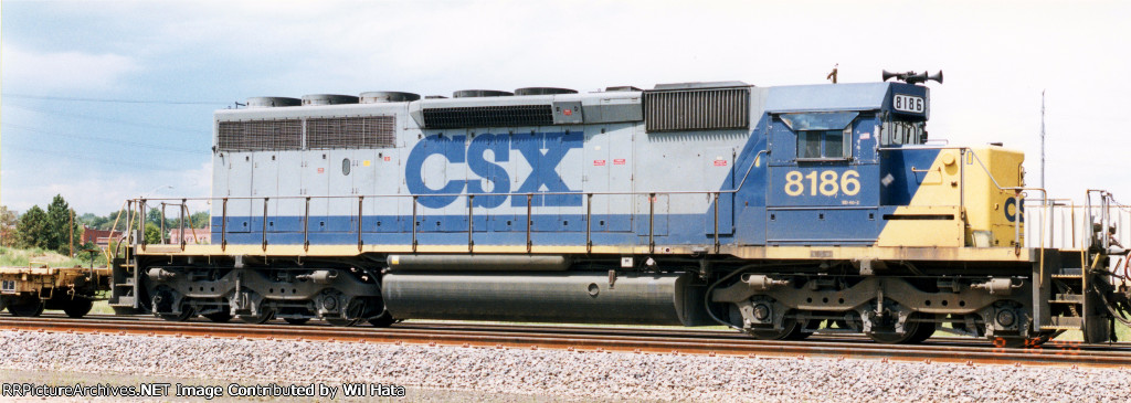 CSX SD40-2 8186